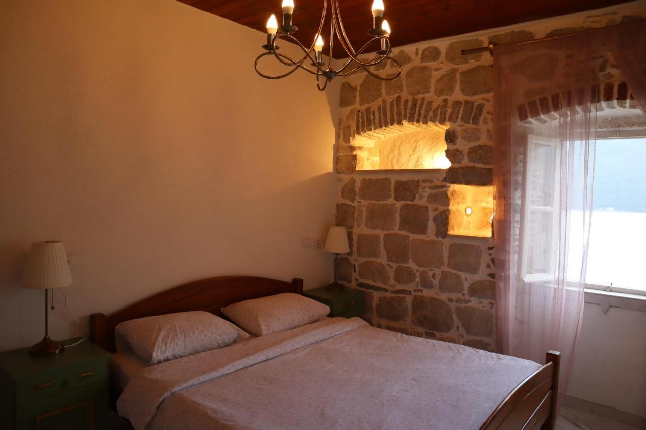 Guesthouse Zmukic Perast Exterior foto